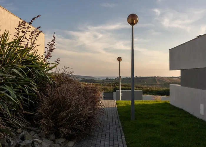 Carina Villa Lourinhã